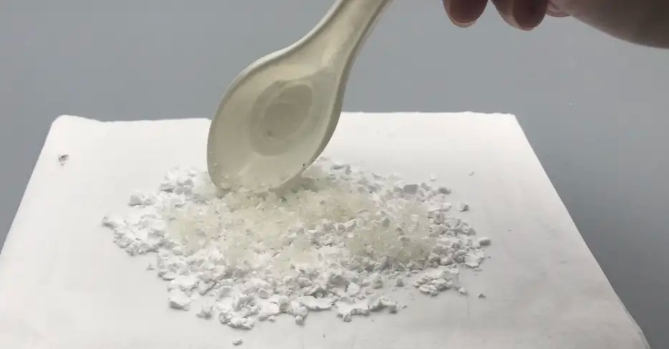 小苏打刷牙会使牙齿变白吗蚂蚁_小苏打刷牙会使牙齿快速变白吗蚂蚁