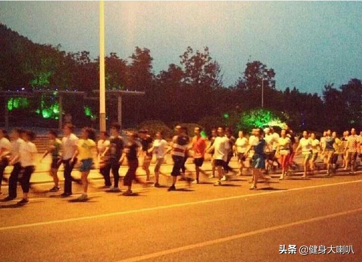 天天暴走_天天暴走对身体有好处吗