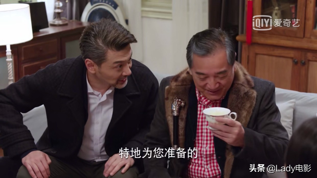 李现亲爱的热爱的图片_李现亲爱的热爱的图片高清