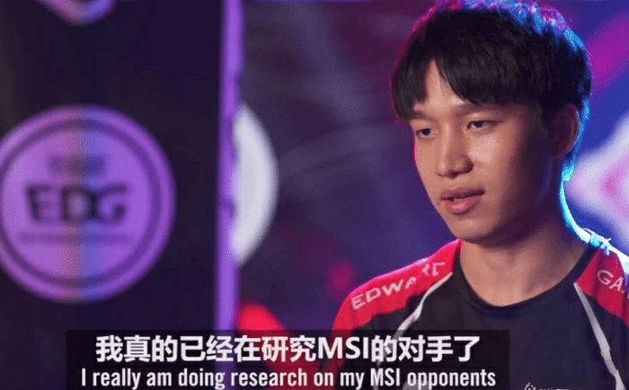 小智lol_小智lol解说第一视角