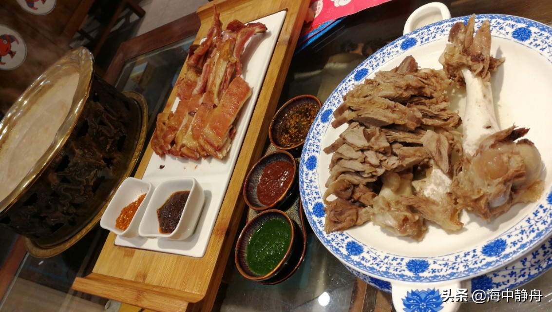 秋天的第一杯奶茶是什么含义_女生送男生秋天的第一杯奶茶是什么含义